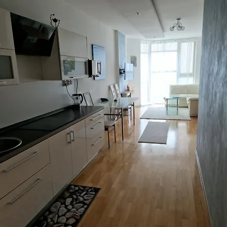 Apartman 21-th Floor Petrzalka Apartment